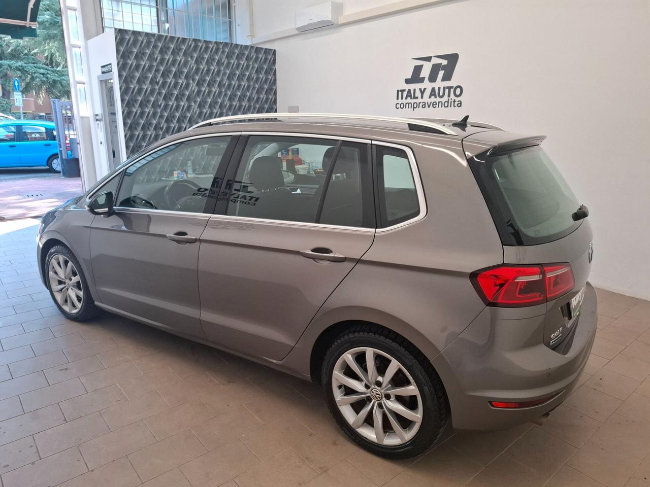 Volkswagen Golf Variant Sportsvan 1.6 TDI 110 CV DSG Executive BlueMotion Tech.