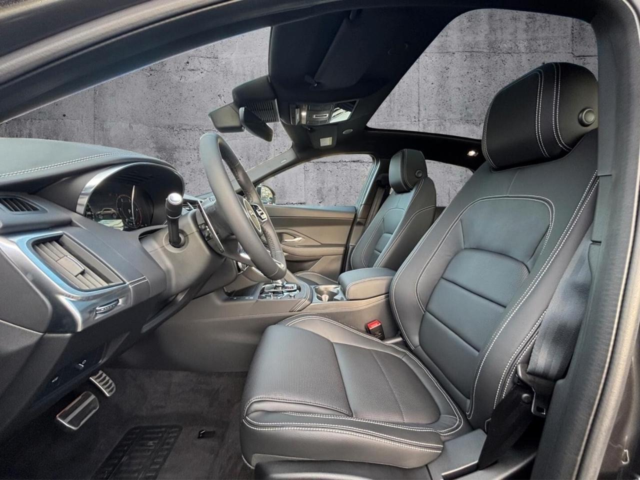 Jaguar E-Pace 2.0D I4 204 CV AWD Auto R-Dynamic SE