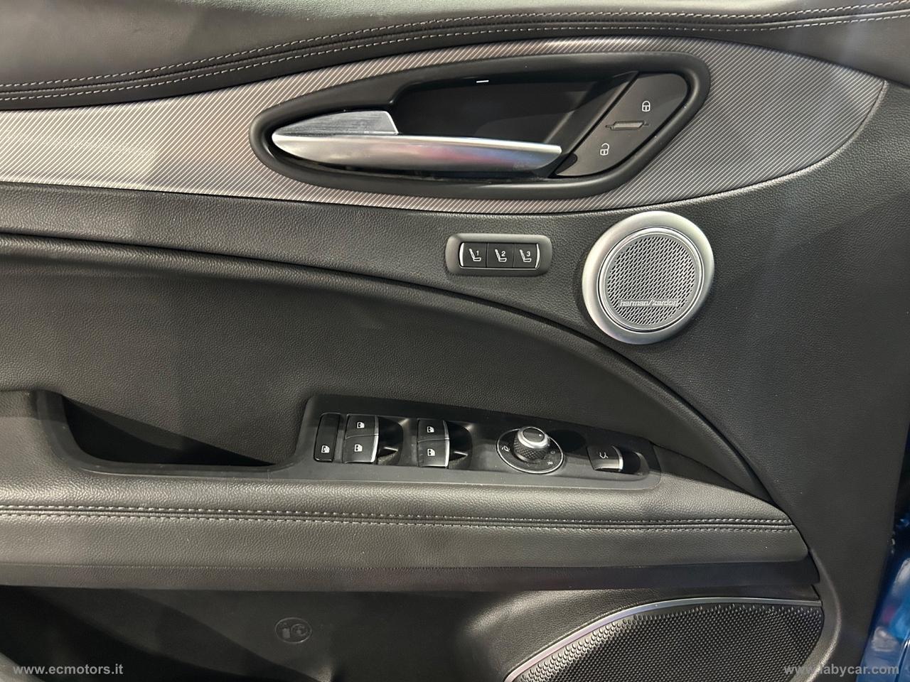 ALFA ROMEO Stelvio 2.0 Turbo 280 CV AT8 Q4 Veloce