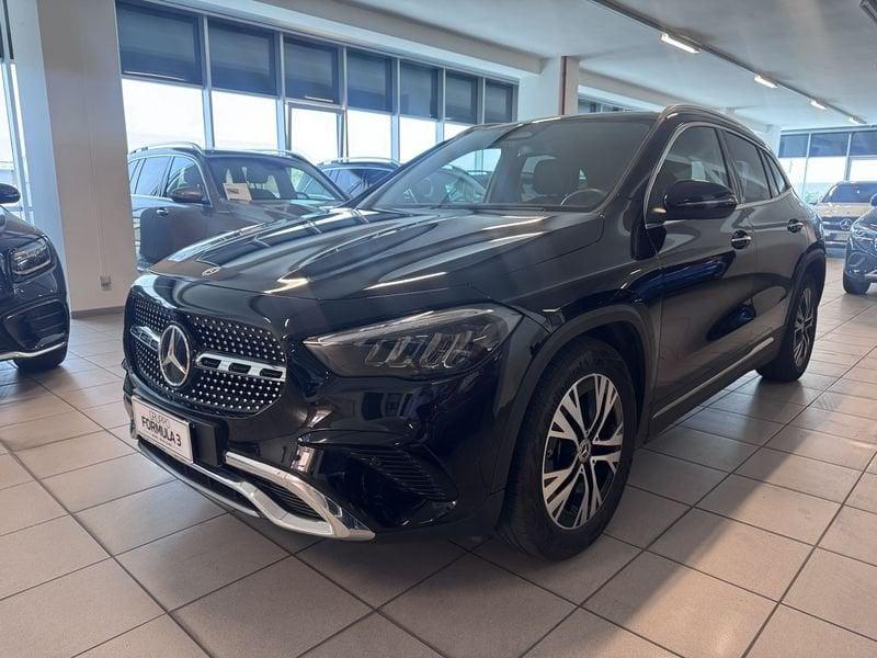 Mercedes-Benz GLA GLA 200 d Progressive Advanced Plus