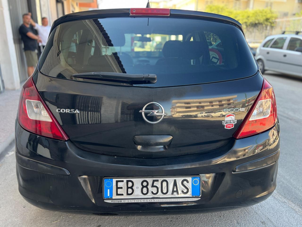 Opel corsa 1.3 Diesel 2011