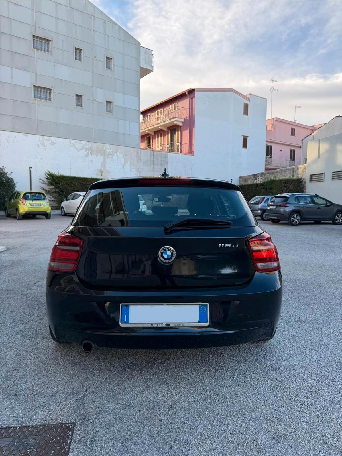 Bmw 116 116d 5p. Urban