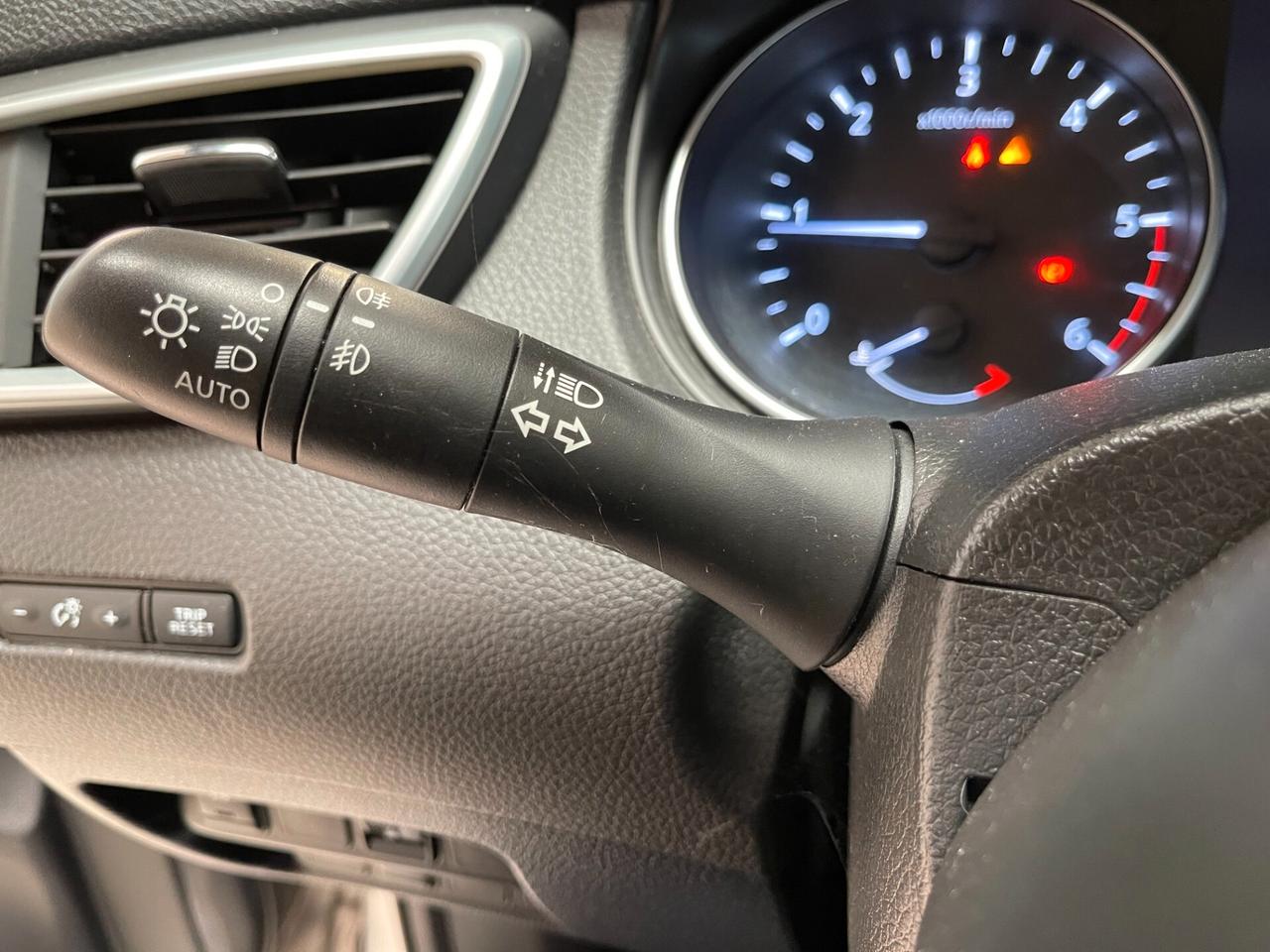 Nissan Qashqai Acenta 1.5 dci 115cv-Ok Neopatentati-LEGGI SOTTO