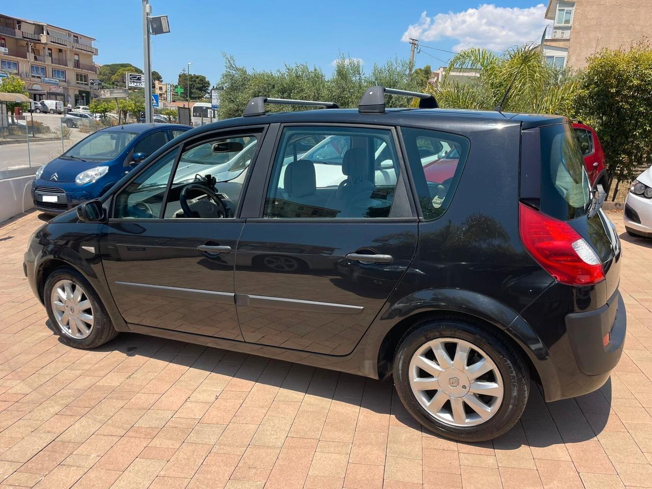 Renault Scenic "Finanziabile Senza Busta Paga"