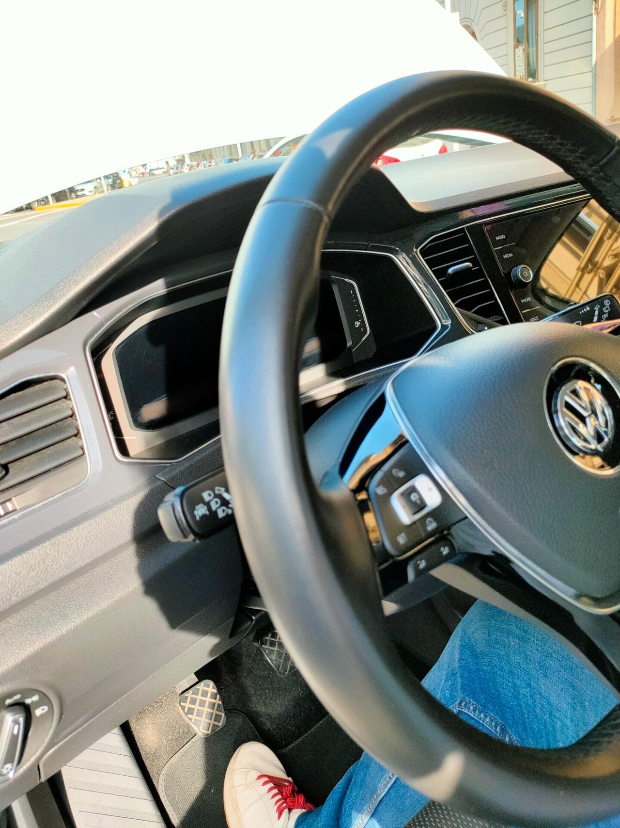 Volkswagen T-Roc 1.5 TSI ACT Advanced + Body kit R