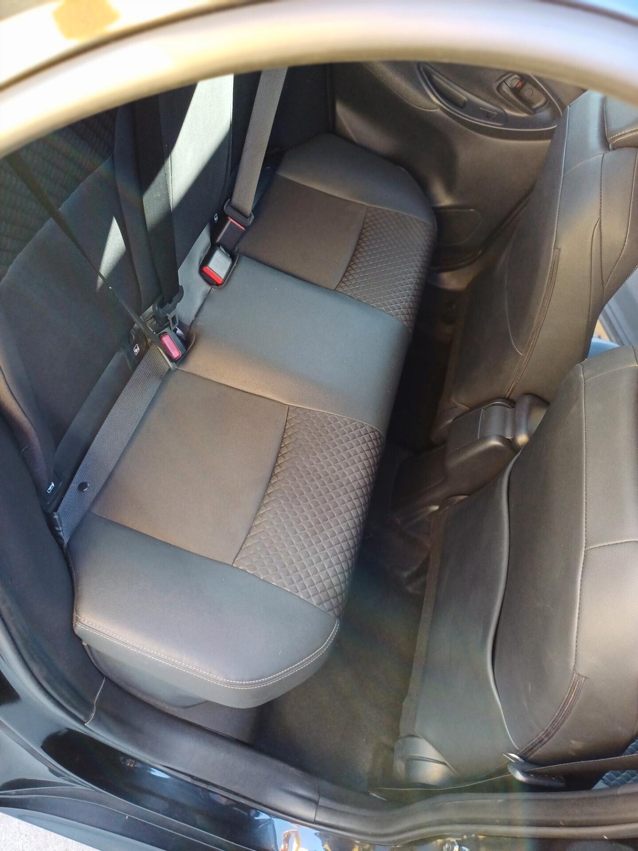 Toyota Yaris 1.5 Hybrid 5 porte Lounge(TETTO PANORAMICO)