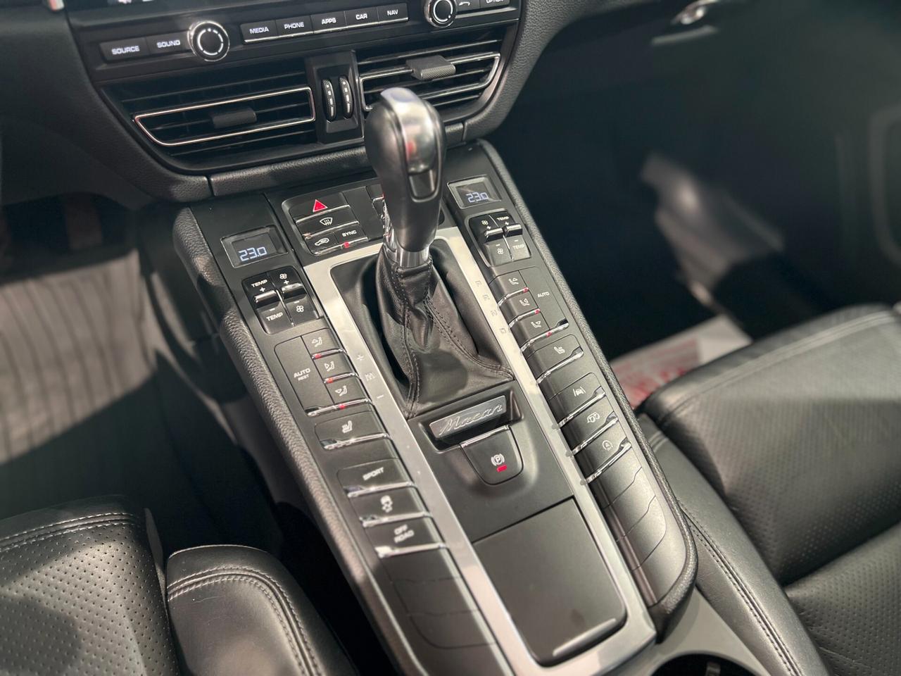 Porsche Macan 2.0 TETTO
