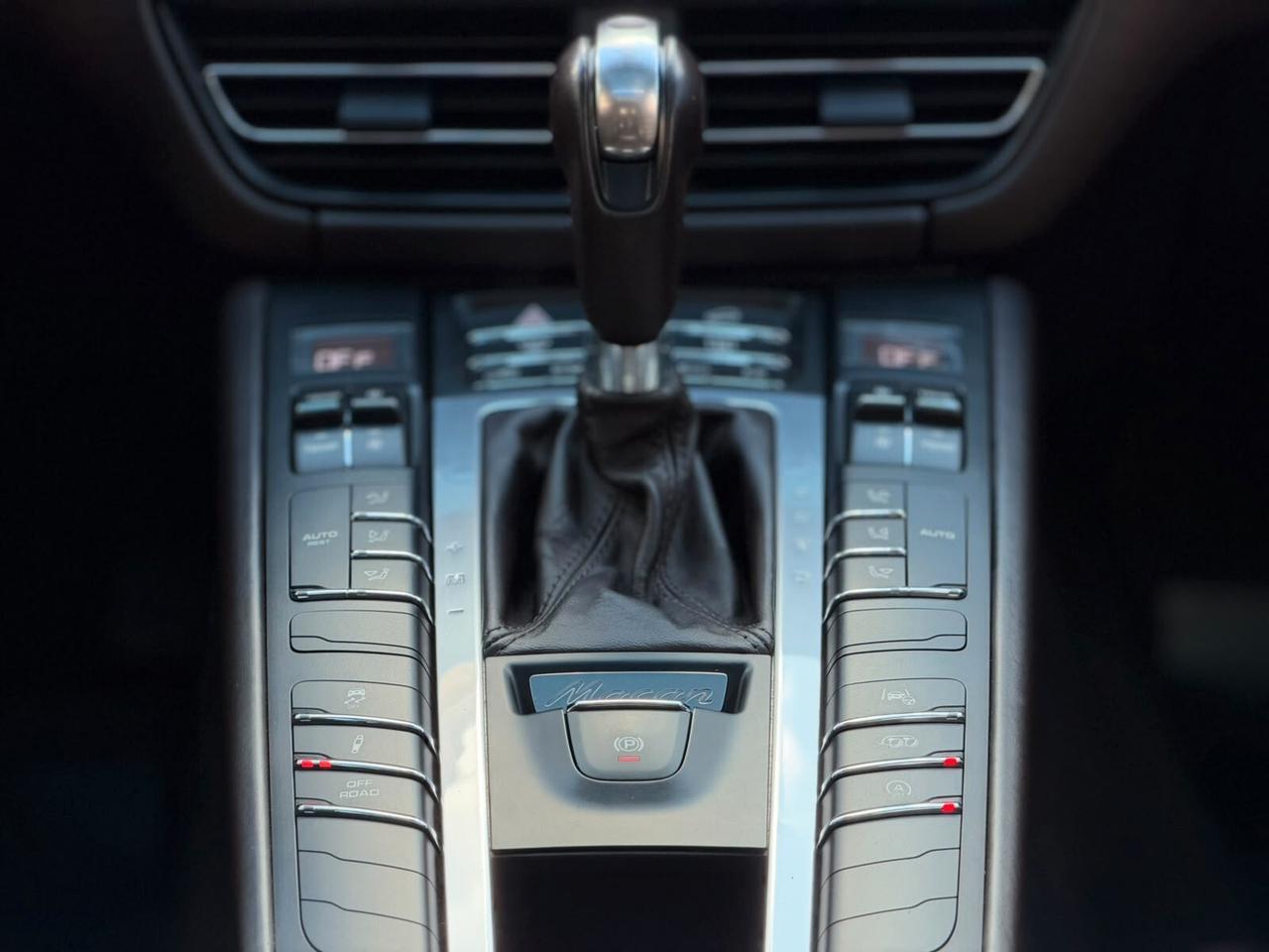 Porsche Macan 2.0 245 cv TURBO DESIGN TETTO SCARICHI