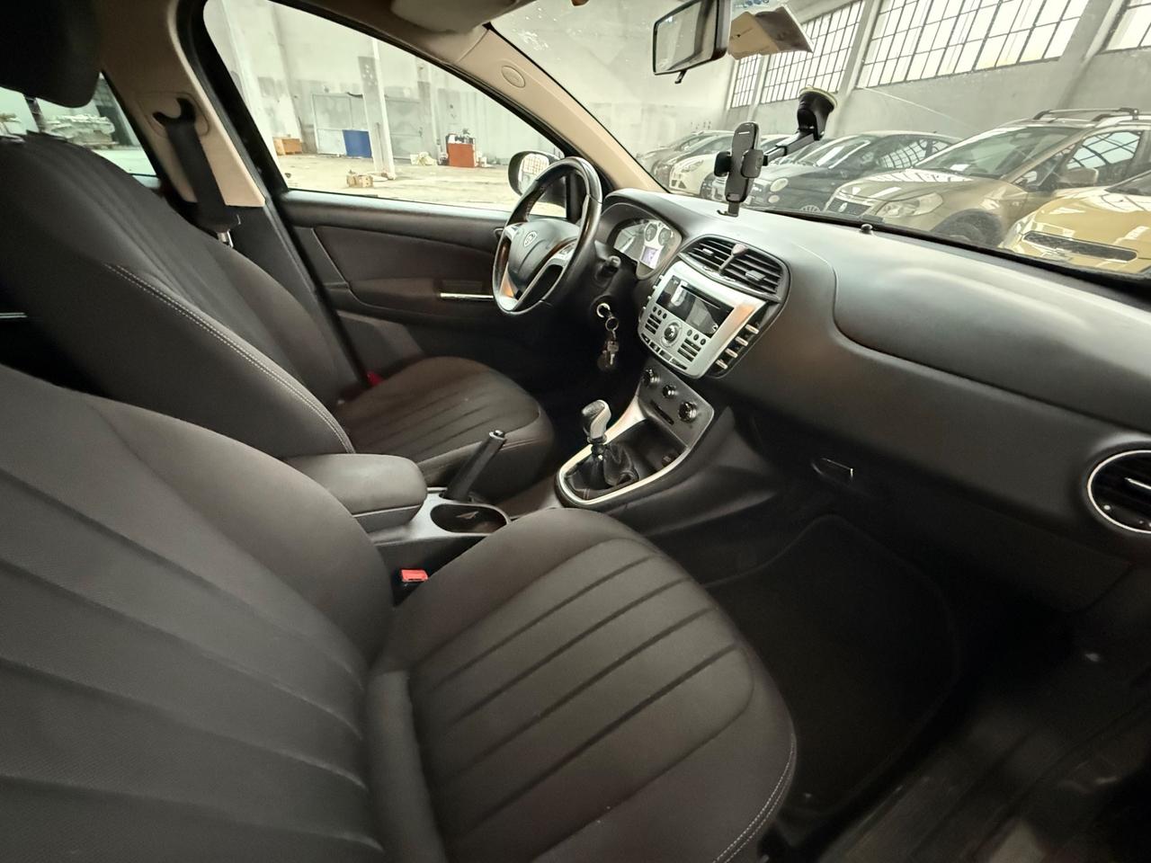 Lancia Delta 1.4 T-Jet 120 CV NEOPATENTATI