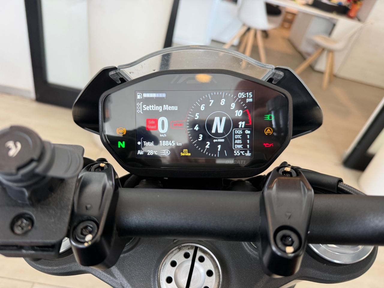 Ducati Monster 937 Plus
