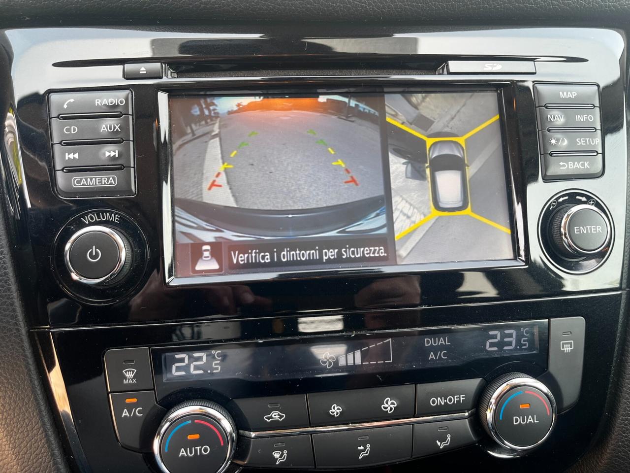 Nissan Qashqai 1.5 dCi 360