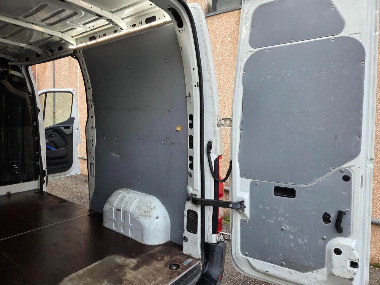 OPEL Movano 35 2.3 cdti 125cv L2H3 E5+ F.L. + IVA