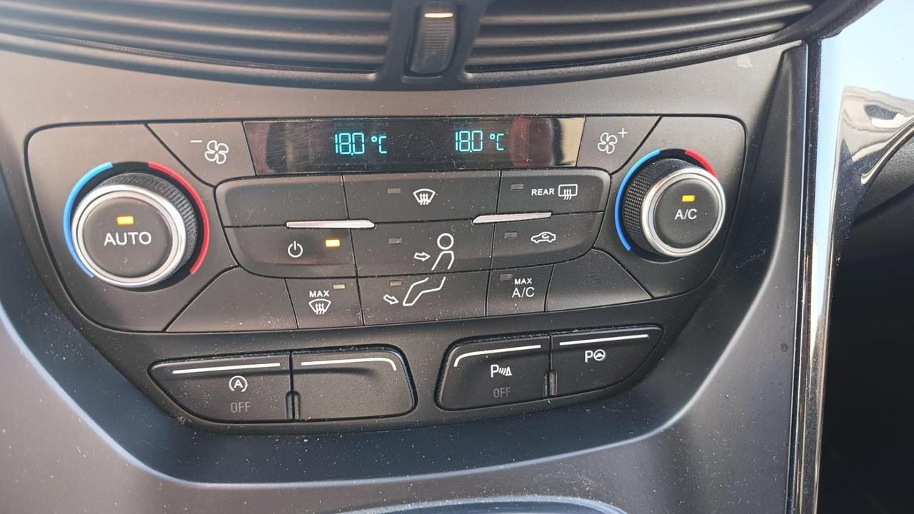 FORD Kuga 1.5 TDCI 120 CV S&S 2WD Pow. ST-Line "PROMO"