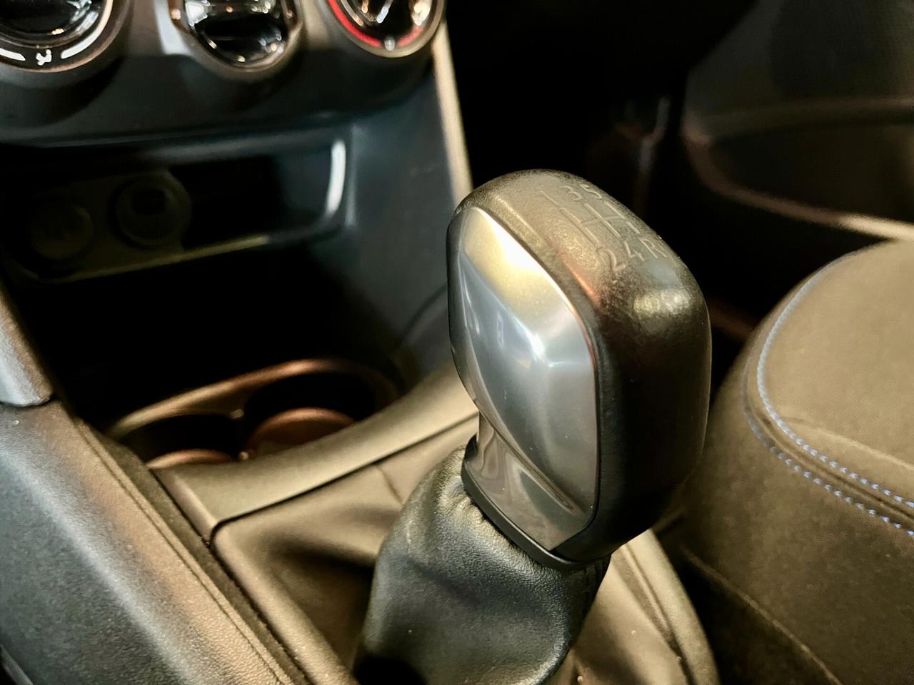 Peugeot 208 PureTech 82 Stop&Start 5 porte Signature