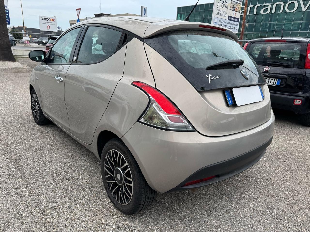 Lancia Ypsilon 1.2 69 CV 5 porte GPL Ecochic Gold