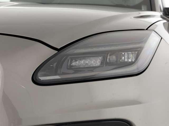 Jaguar E-Pace 2.0 P4H AWD