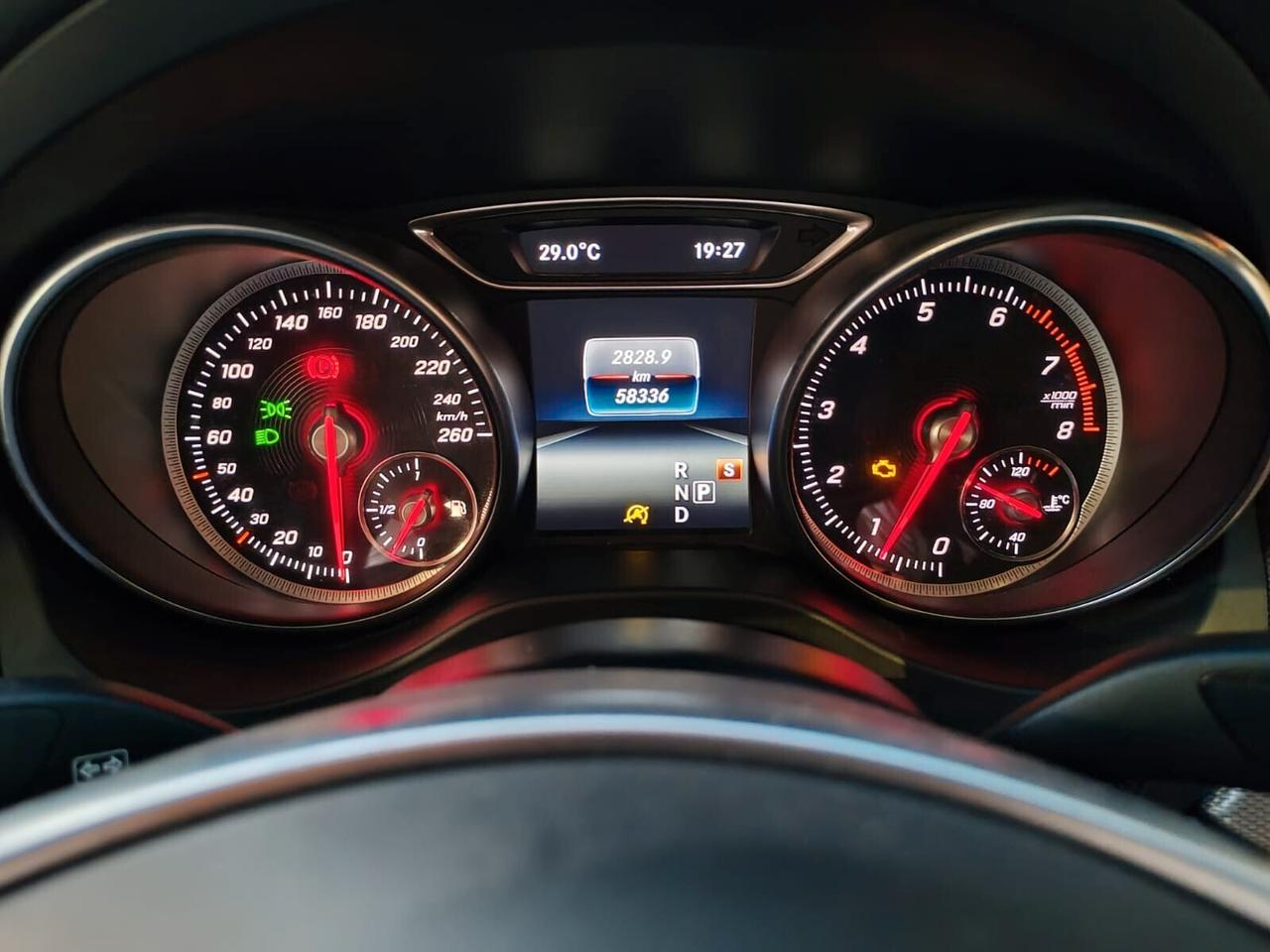 Mercedes-benz CLA 200 Sport Premium