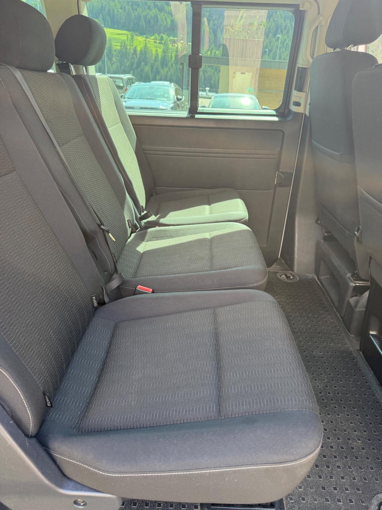 Minibus/ Caravelle 9 posti 4x4
