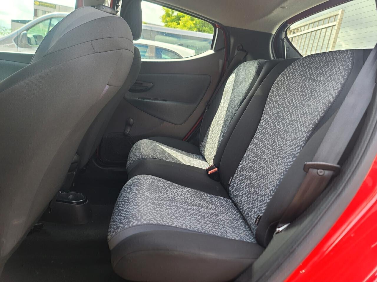Lancia Ypsilon 1.0 HYBRID X NEOPATENTATI