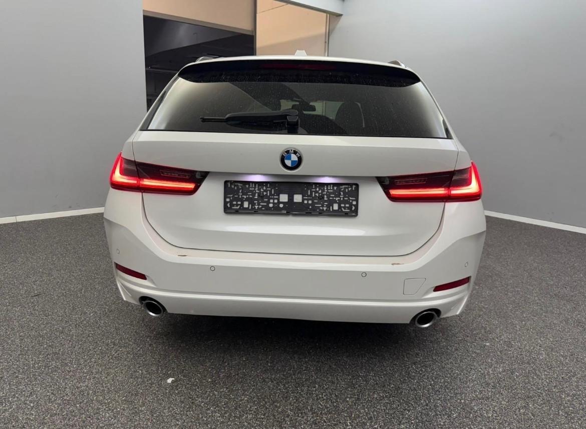 BMW 318 d Touring