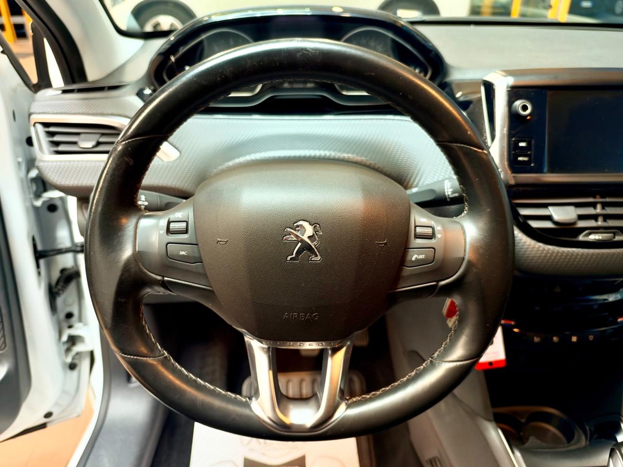 Peugeot 208 1.6HDi 100cv Neopat. E6