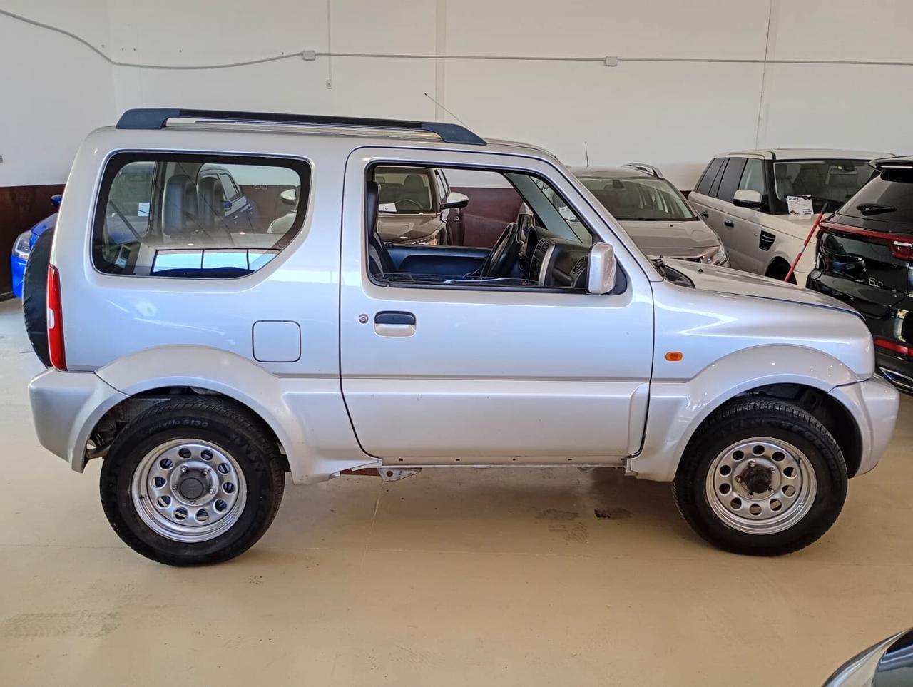Suzuki Jimny 4x4 Benzina