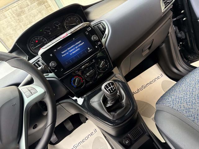 LANCIA Ypsilon 1.0 FireFly 5 porte S&S Hybrid Gold 5 posti.