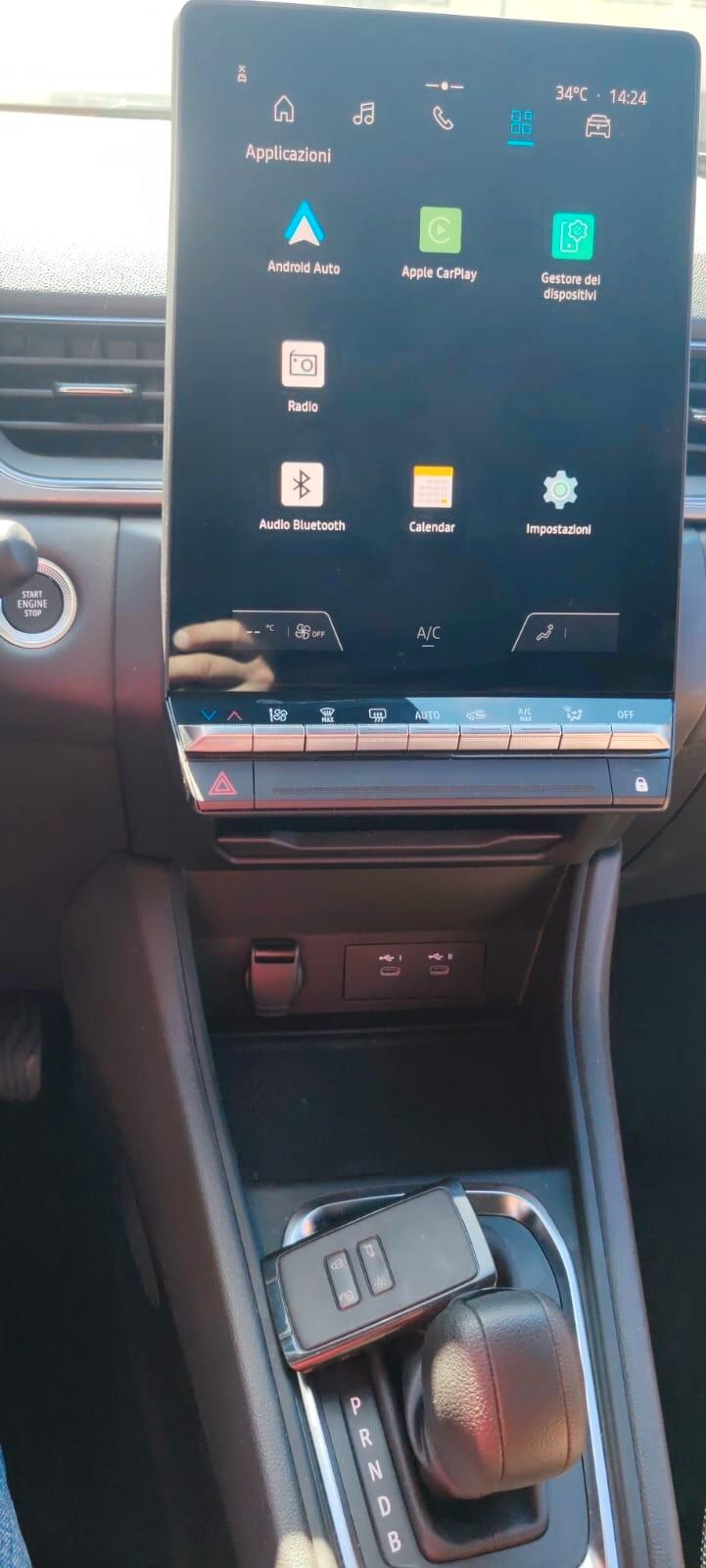 Renault Captur Full Hybrid E-Tech Incidentata