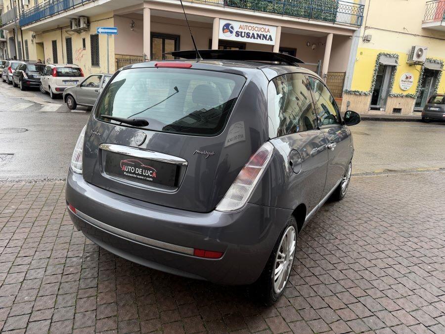 lancia ypsilon 1.3 mjet platino certificata tetto
