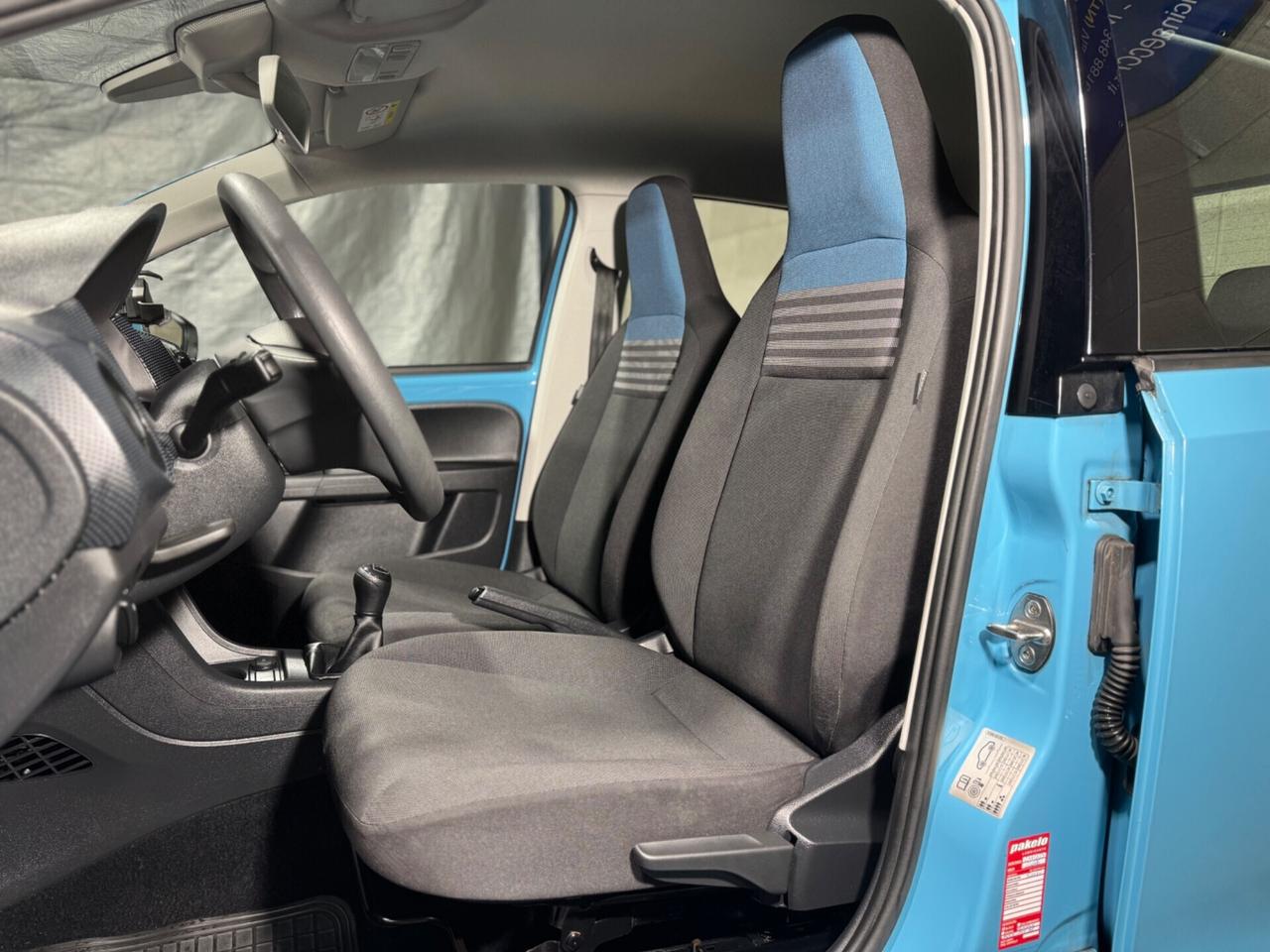 Volkswagen Up! 1.0 5 PORTE NEOPATENTATI