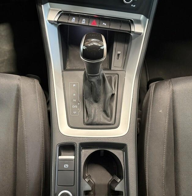 Audi Q3 35 TDI S tronic Business Advanced