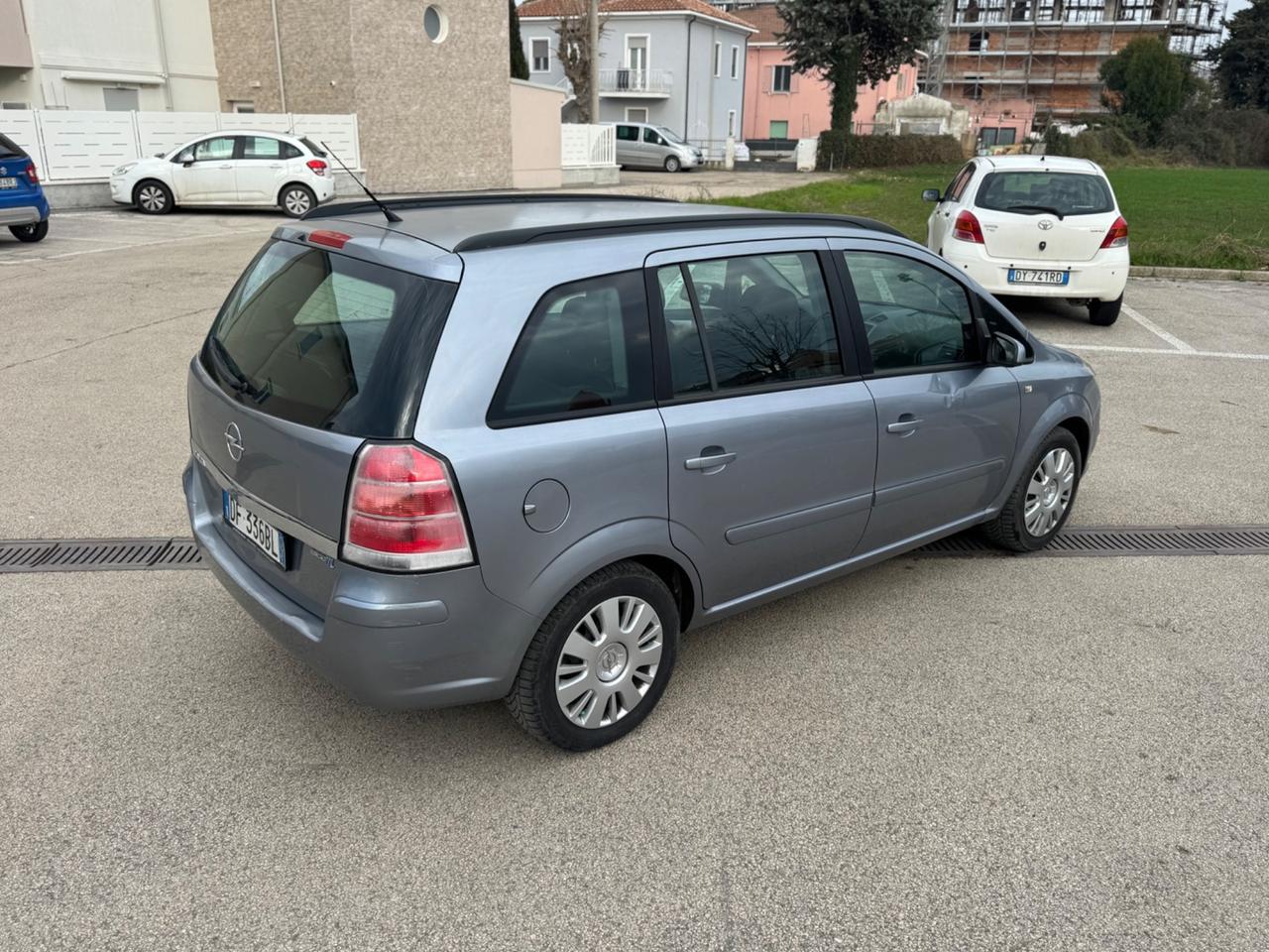 Opel Zafira 1.6 16V ecoM 94CV Cosmo