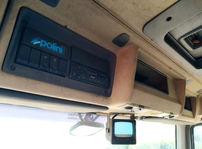 RENAULT PREMIUM 320 8X2 COMPATTATORE CARICO POSTERIORE