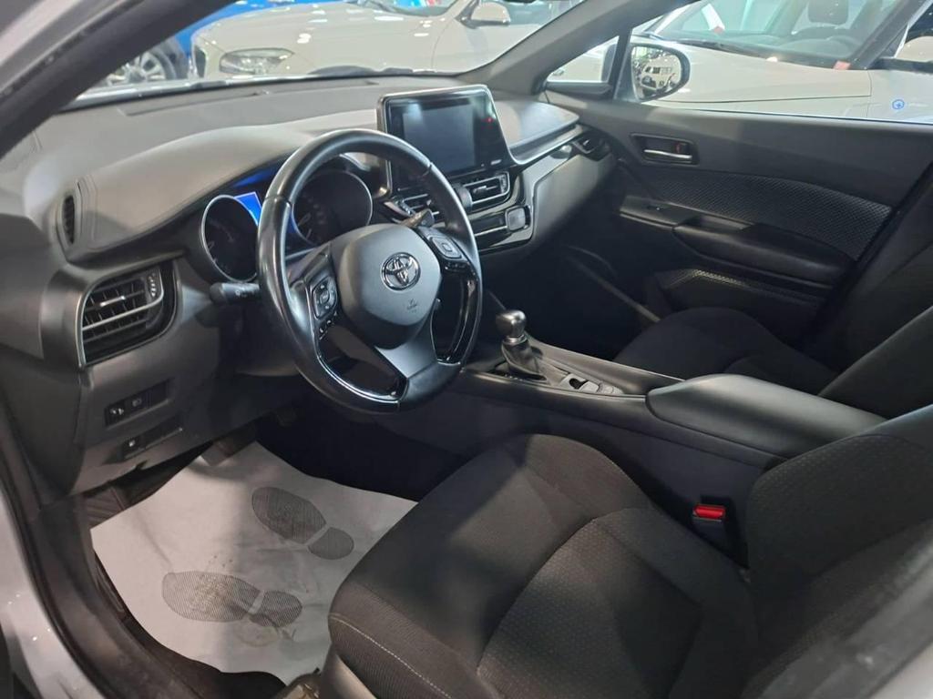 Toyota C-HR 5 Porte 1.8 Hybrid Active 2WD E-CVT