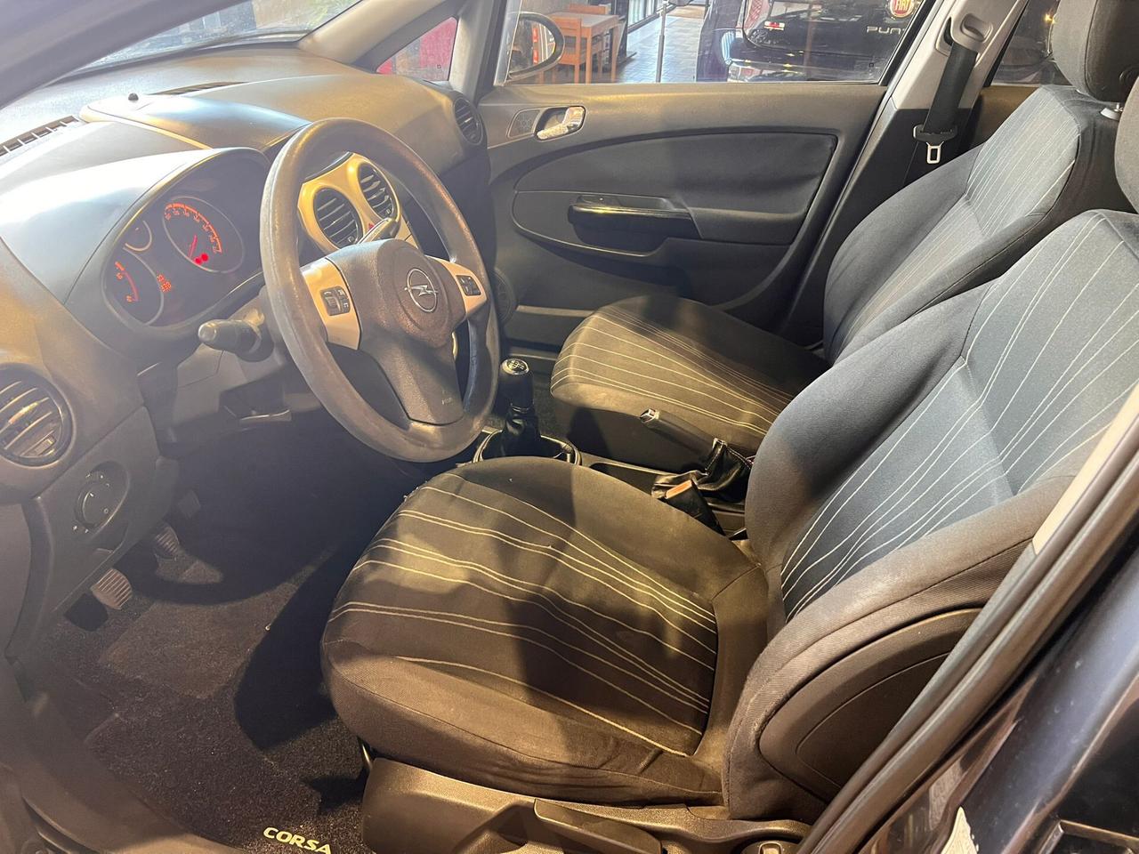 Opel Corsa CDTI 1.3 75CV