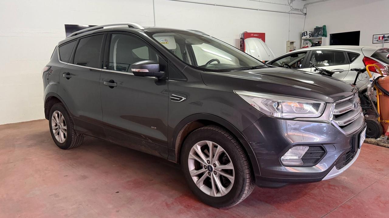 Ford Kuga 2.0 TDCI 150 CV S&S 4WD Titanium