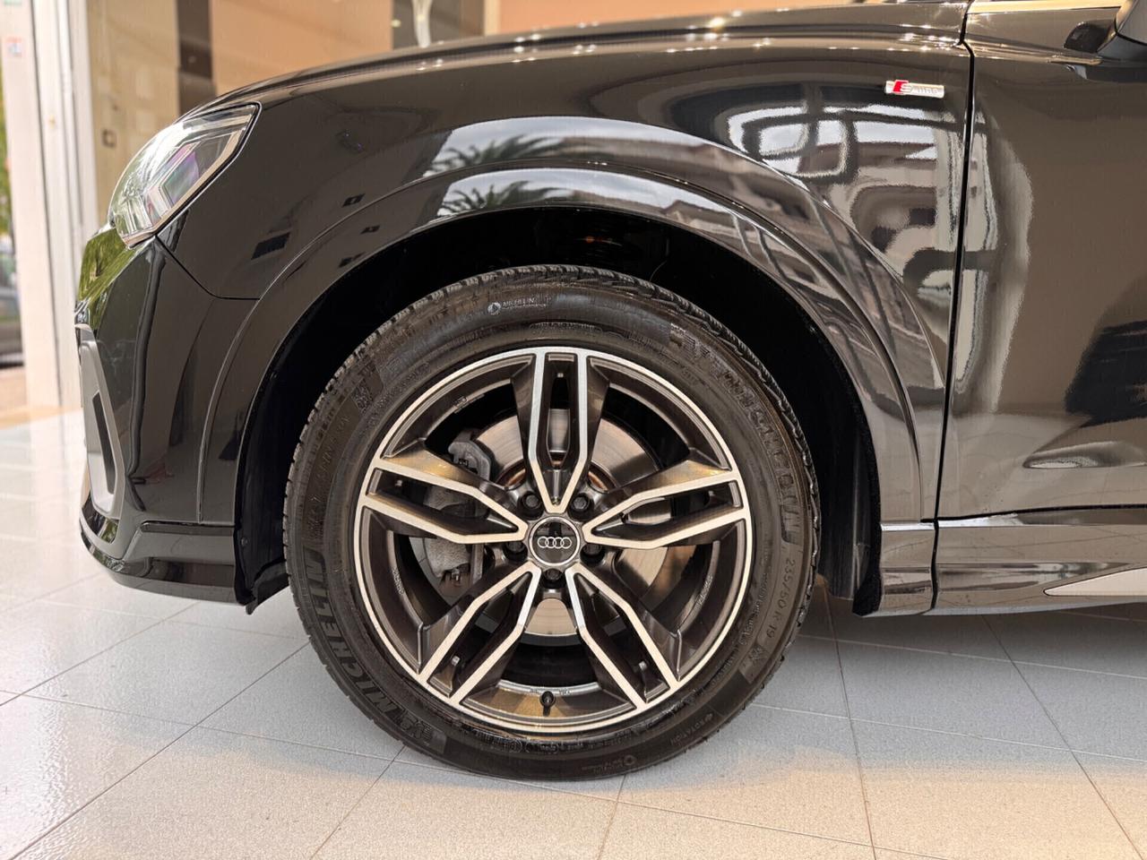 Audi Q3 40 TDI quattro S tronic line edition