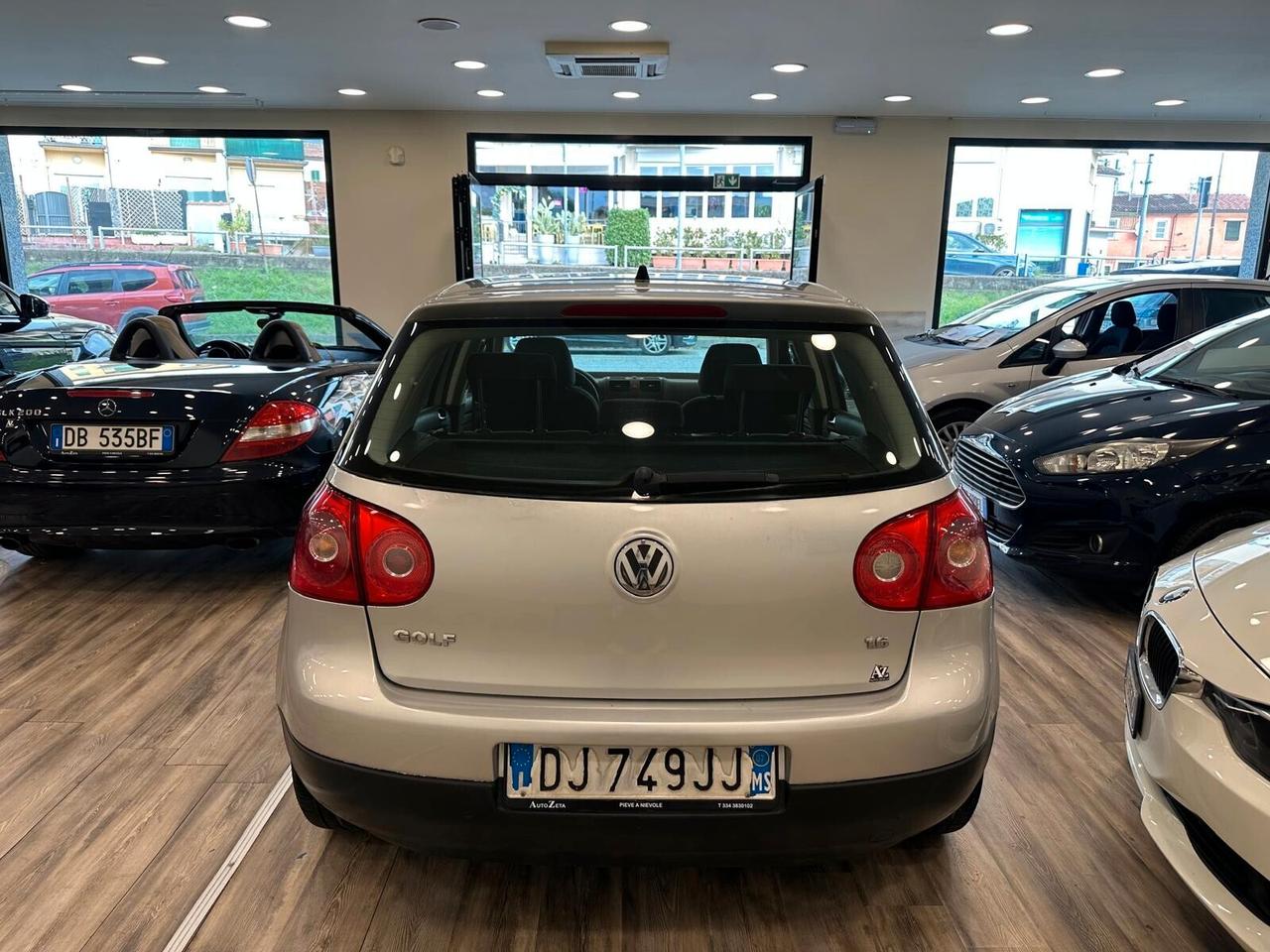 Volkswagen Golf 5 1.6 Comfortline