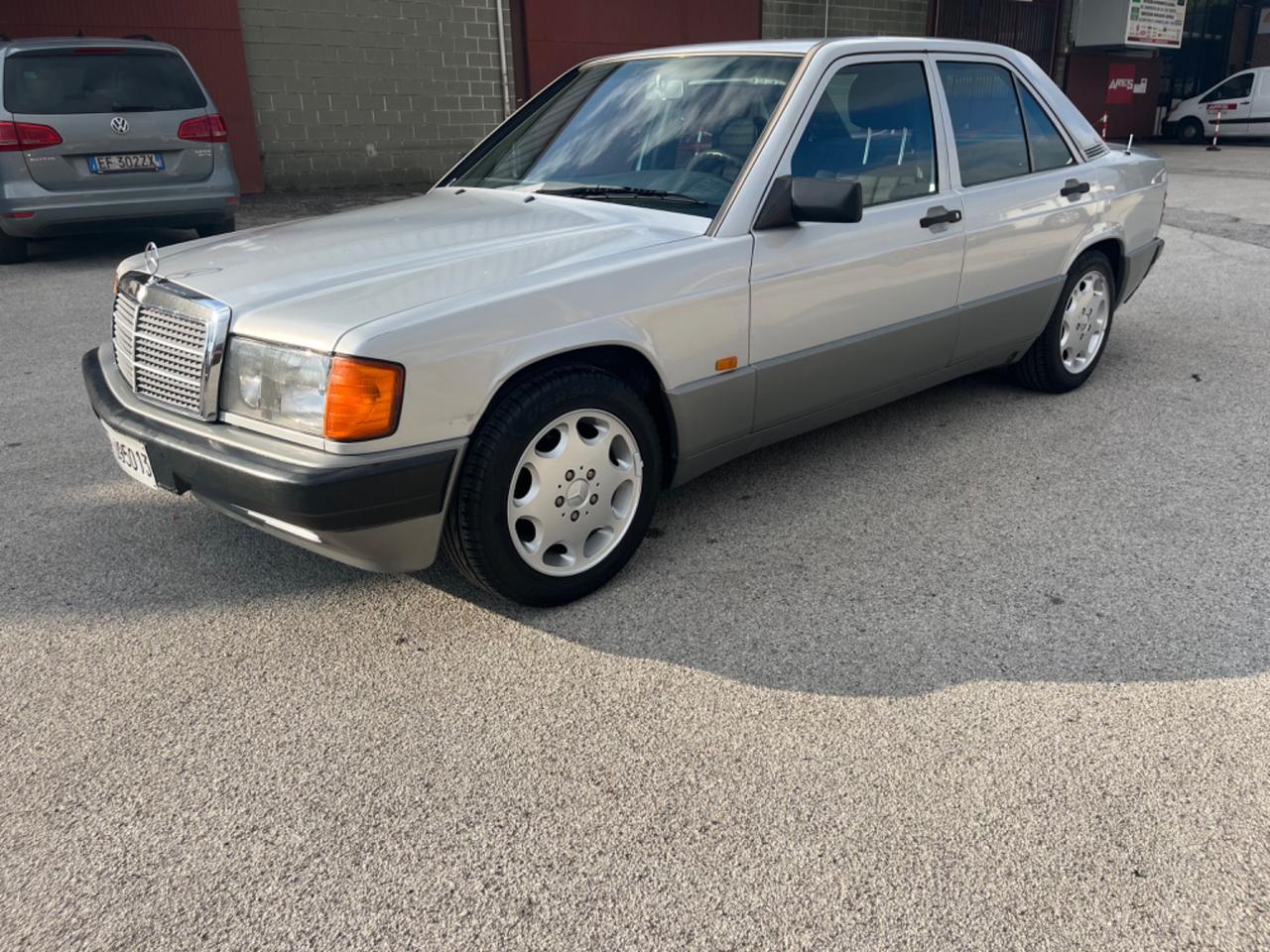Mercedes-benz 190 2.0