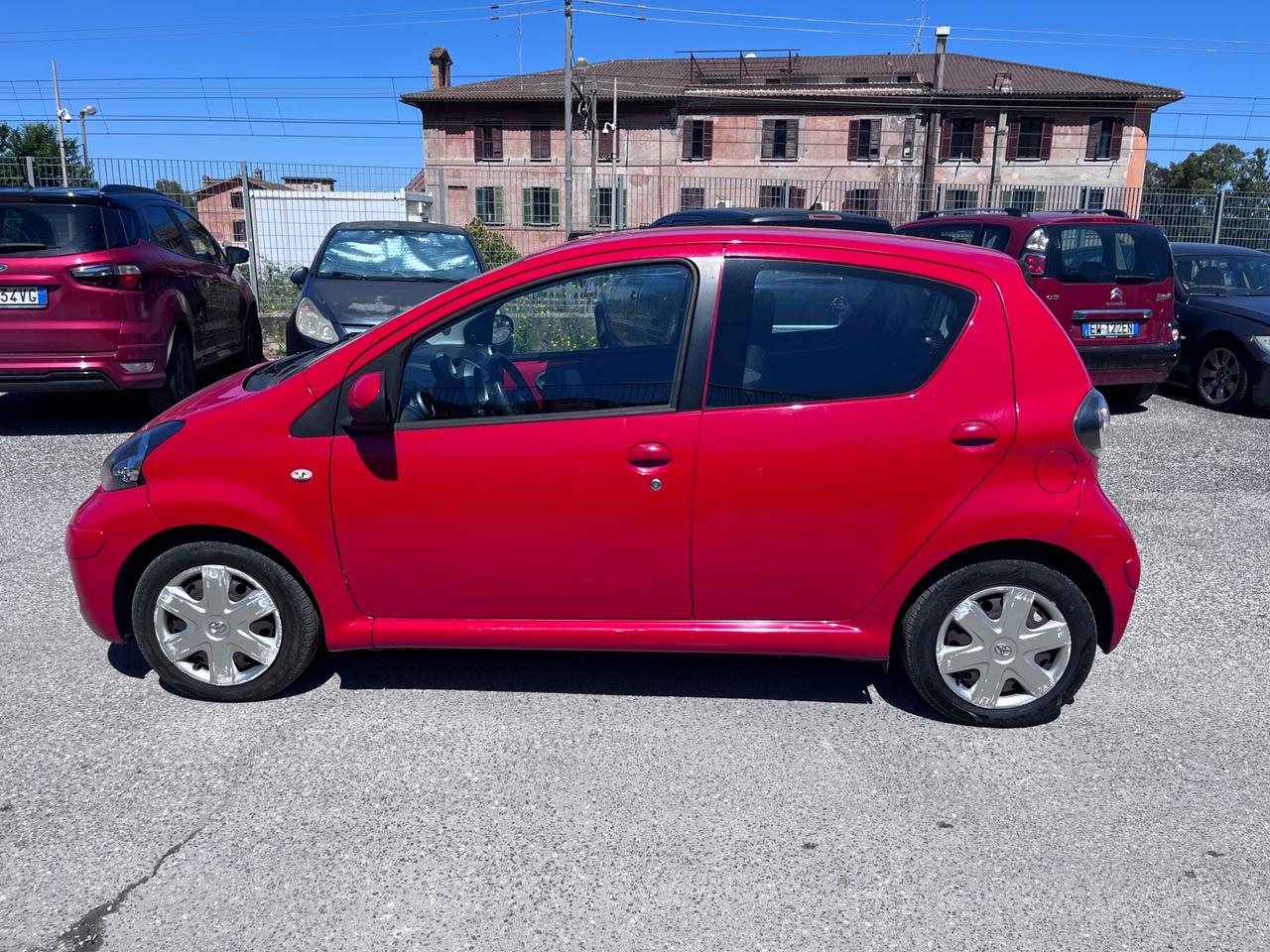 Toyota Aygo 1.0 12V VVT-i 5 porte Sol