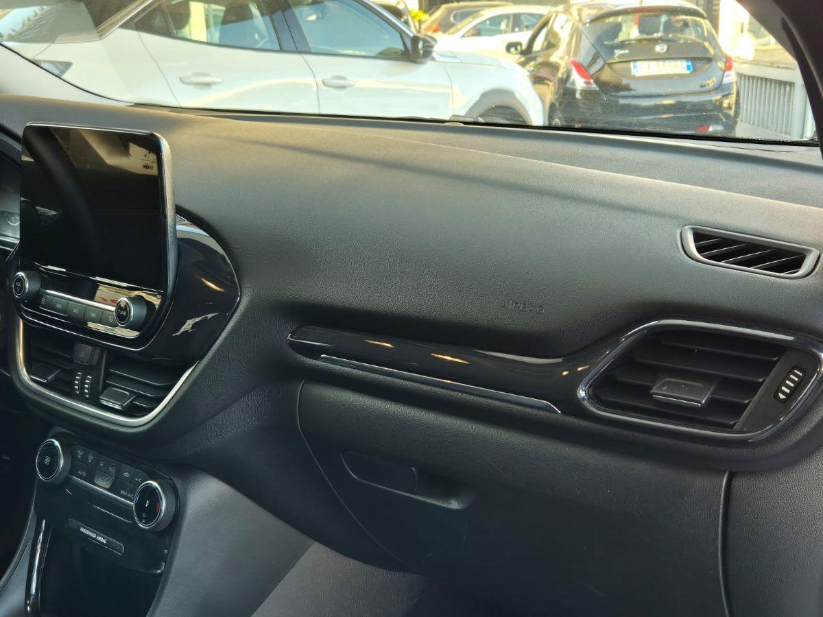 FORD - Puma - 1.5 EcoBlue 120 CV S&S Tit. Design N1 Autocarro