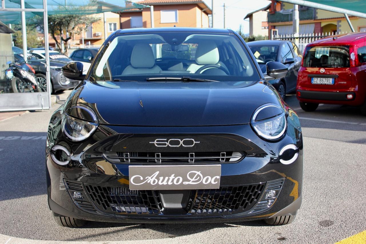 FIAT 600 ICON 1.2 HYBRID 145 CV DCT