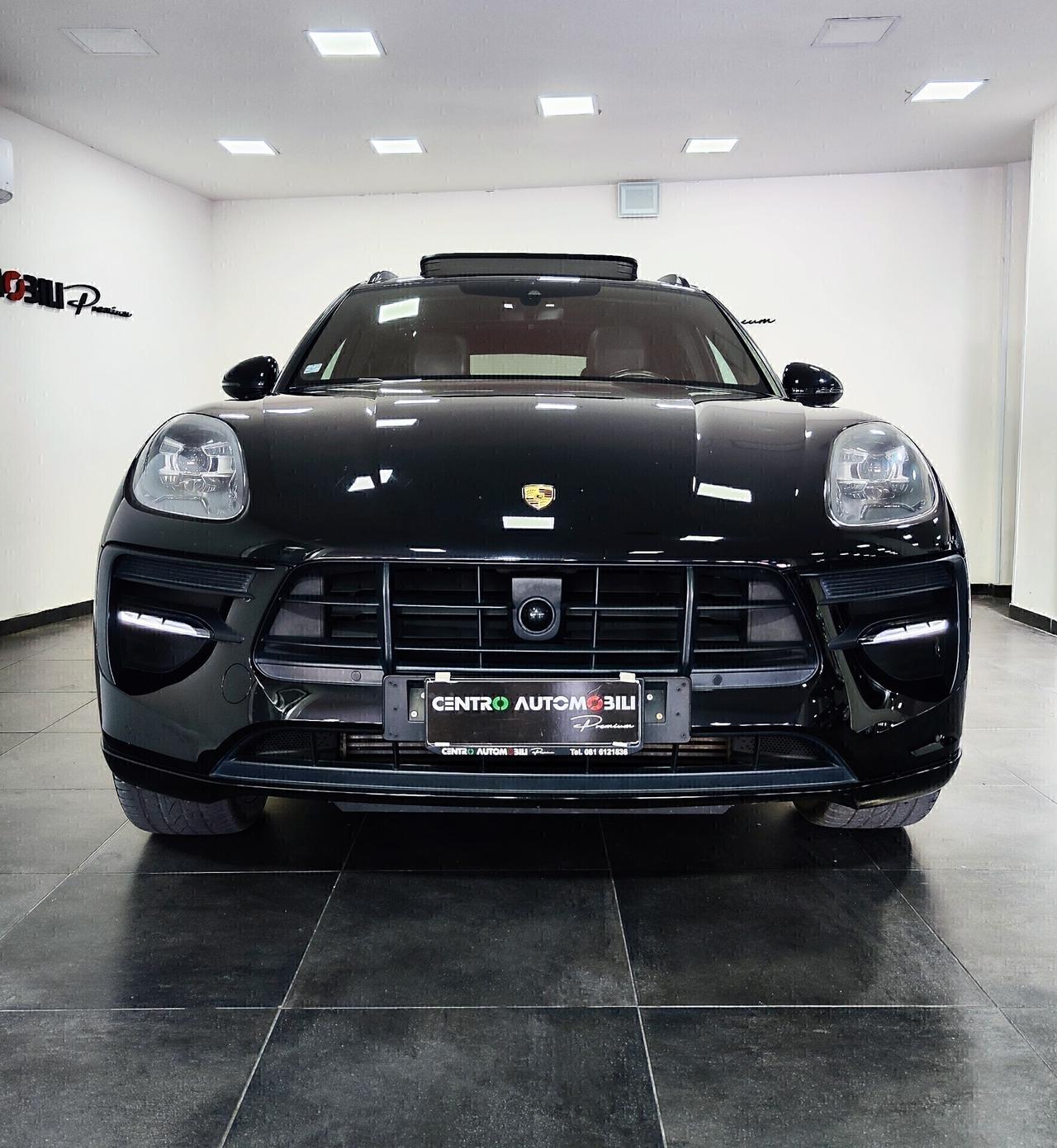 Porsche Macan 2.0 245cv Tetto Led