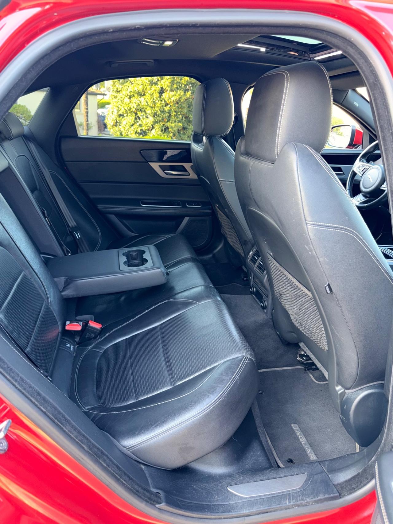 Jaguar XF 2.0D 240 CV AWD R-Sport full pelle tetto