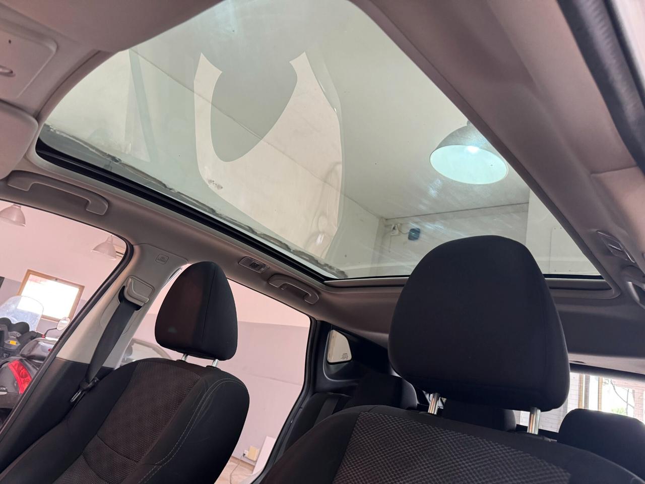 Nissan Qashqai 1.5 dCi N-Connecta TETTO-NAVI-XENON