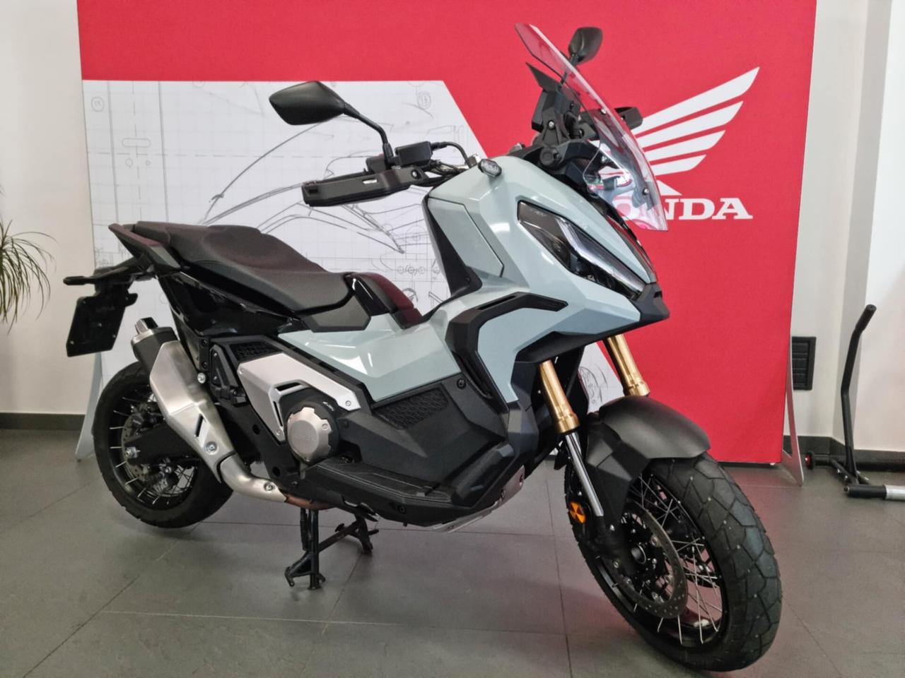 HONDA X-ADV 750 - 2024- 9259 KM