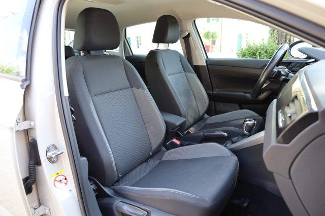 VOLKSWAGEN Taigo 1.0 TSI 110 CV DSG Automatica per NEOPATENTATI