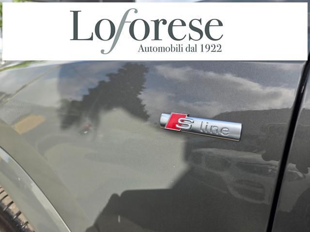 AUDI Q3 35 TDI S line edition