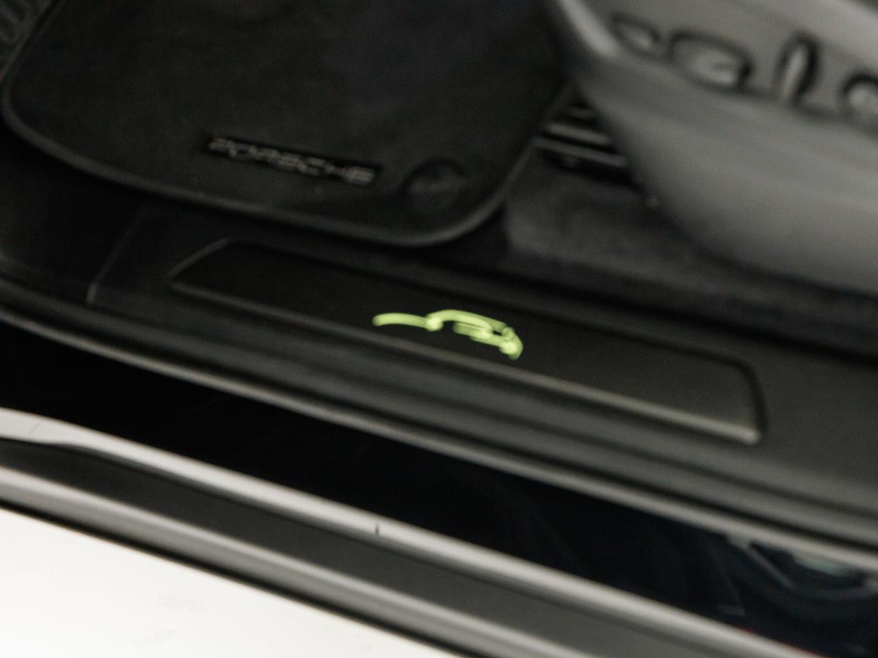 Porsche Cayenne 3.0 e-hybrid tiptronic