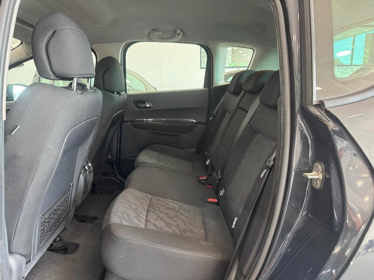Peugeot 3008 1.6 HDi 110CV Premium
